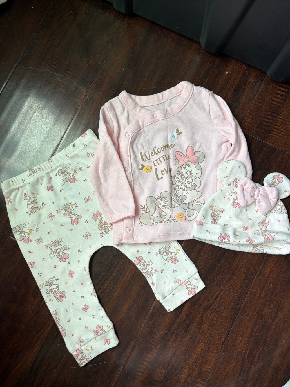 Disney Pink Minnie Mouse 3-Piece Pajama Set with Bow Hat 03M NWOT